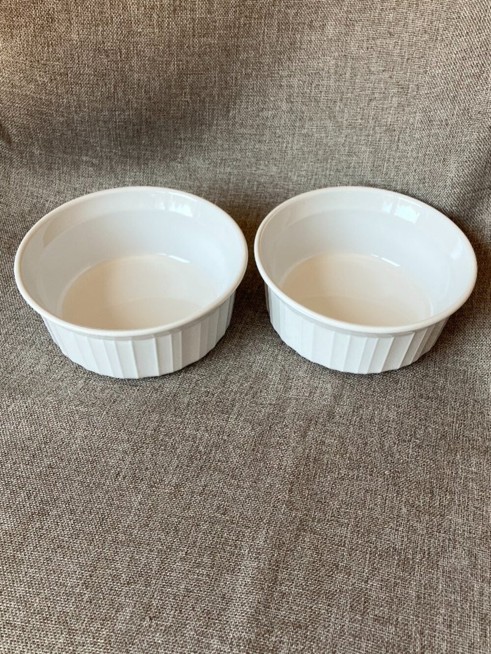 Set of 2 CorningWare French White 16.9oz/500mL Round Casserole / Ramekins F-16-B - Picture 2 of 8